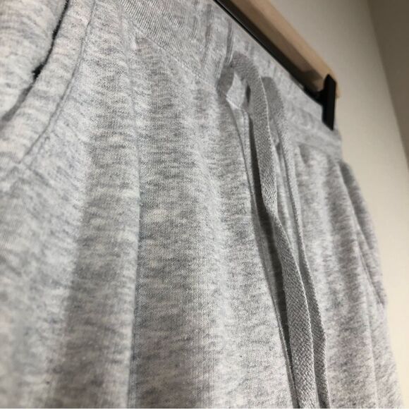 TNA Aritzia Cozy Fleece Boyfriend Sweatpants Gray Size XXS - Picture 3 of 7